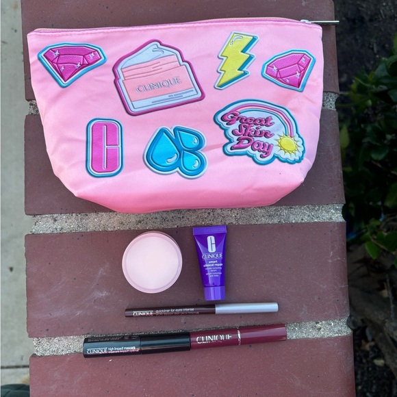 Clinique Other - Clinique Pink Kids Accessory Pouch